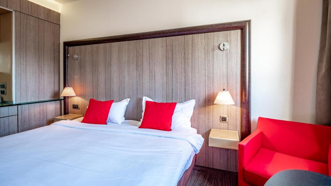 Hotel De Bonlieu Анси Екстериор снимка
